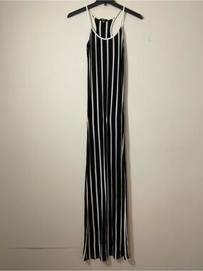 RUDSAK Women's Black & White Vertical Stripe Maxi Dress